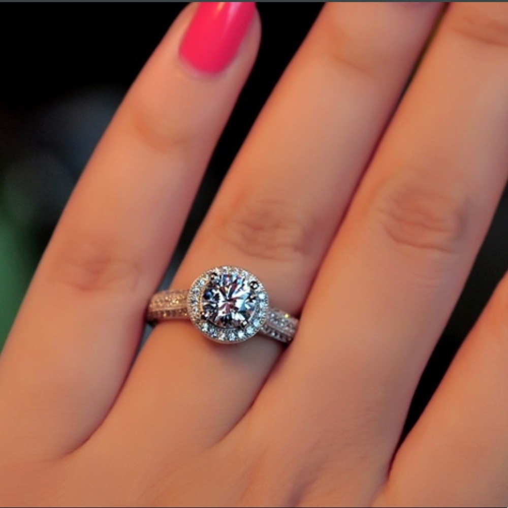 2.25 ctw. Halo CZ Diamond Engagement Ring 💎